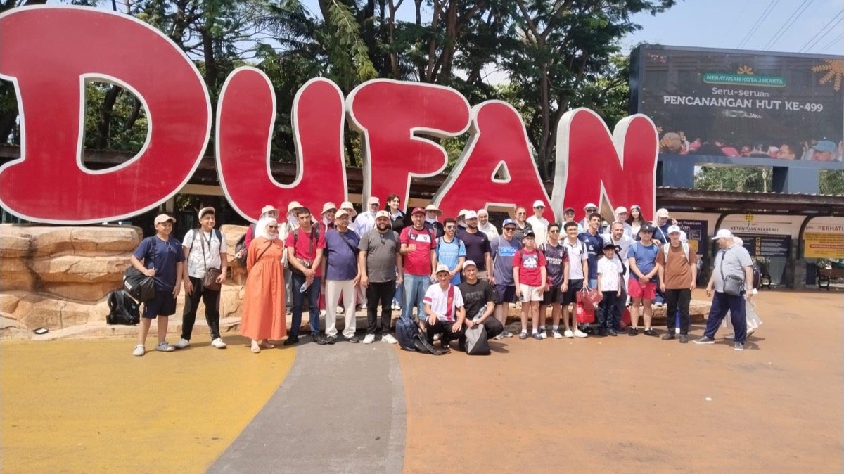 Rombongan besar bersama Alfathan, foto bersama di Dufan Jakarta